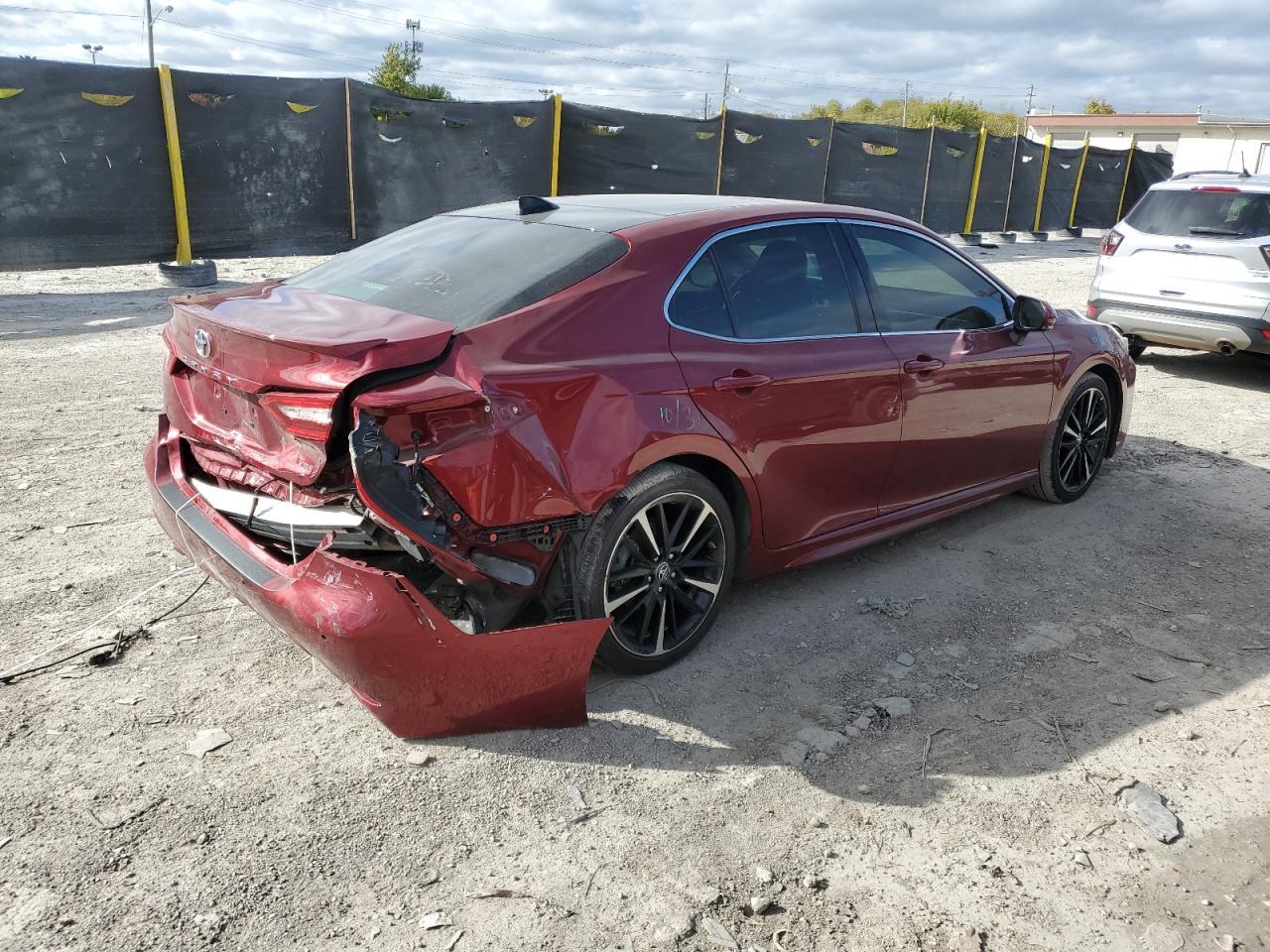 2018 TOYOTA CAMRY