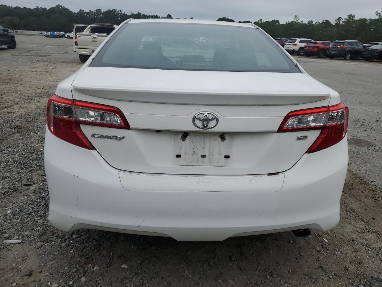 2014 TOYOTA CAMRY