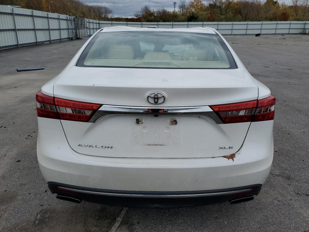 2017 TOYOTA Avalon