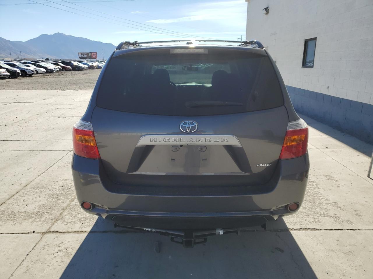 2010 TOYOTA HIGHLANDER