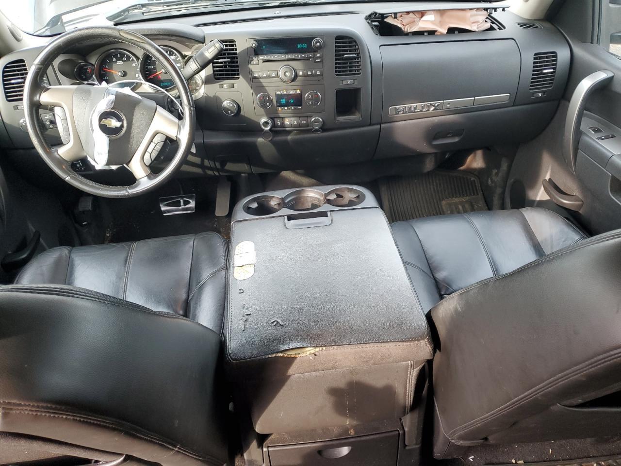 2011 CHEVROLET Silverado 3500