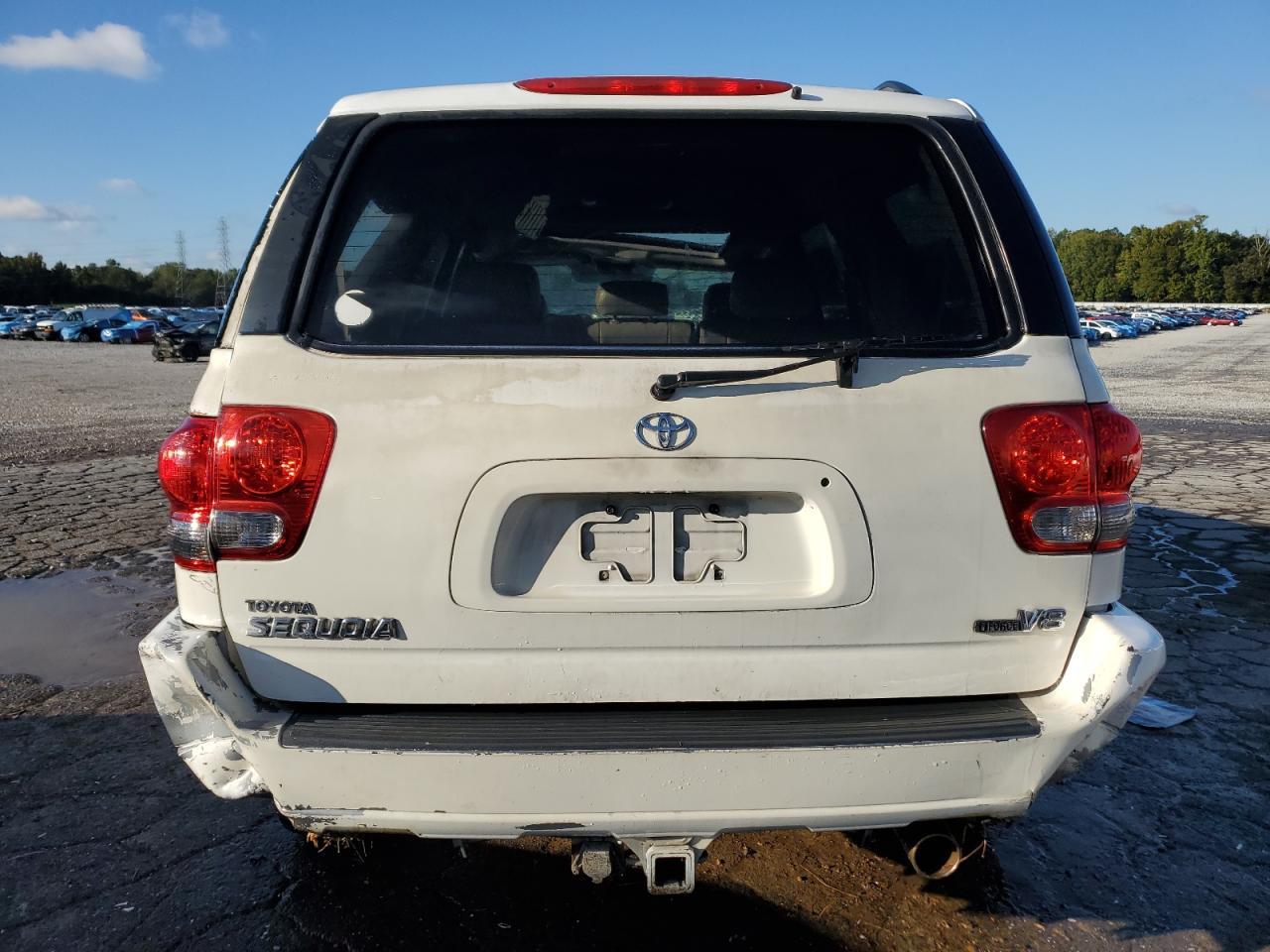 2005 TOYOTA Sequoia