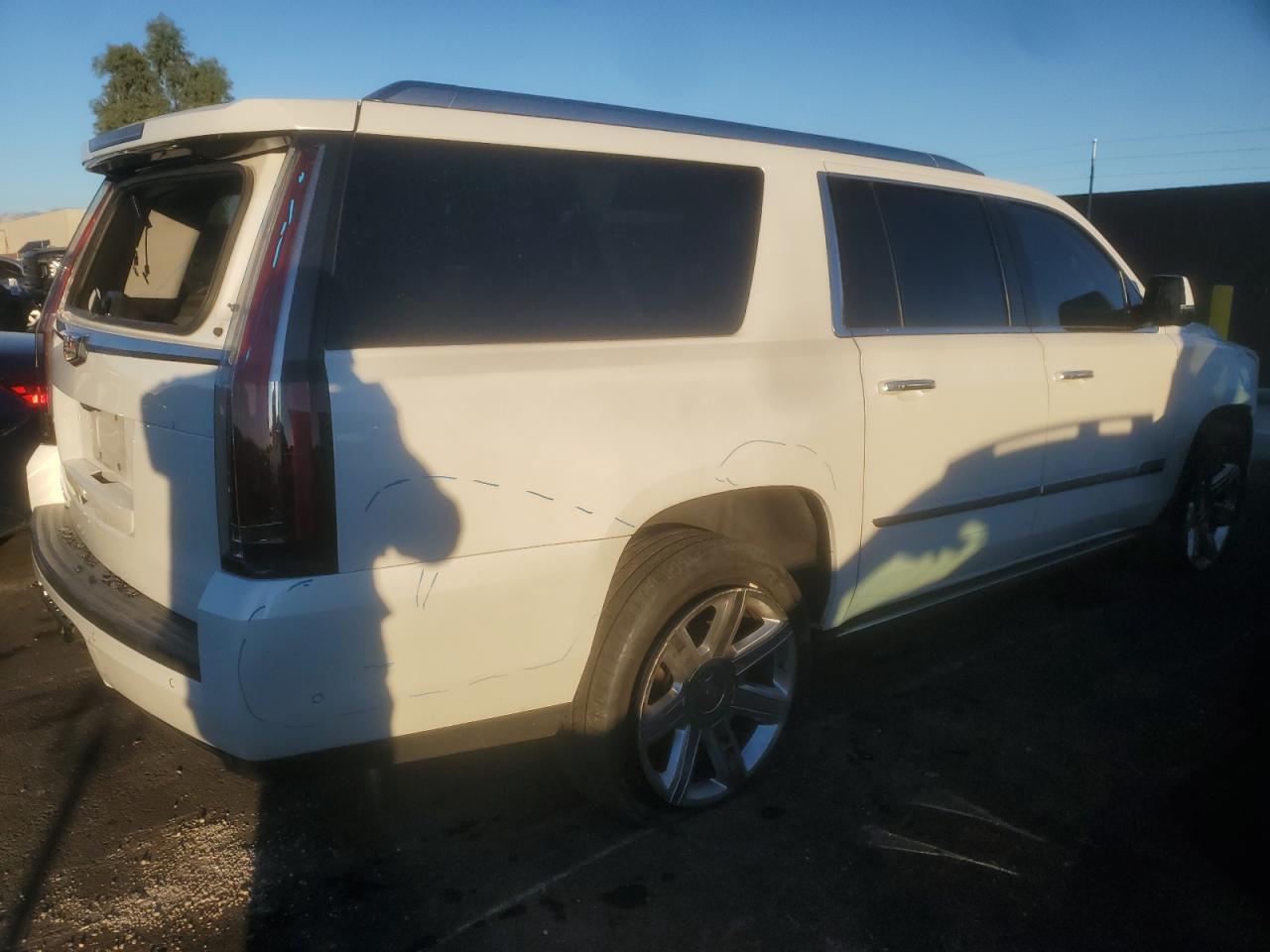 2019 CADILLAC Escalade ESV