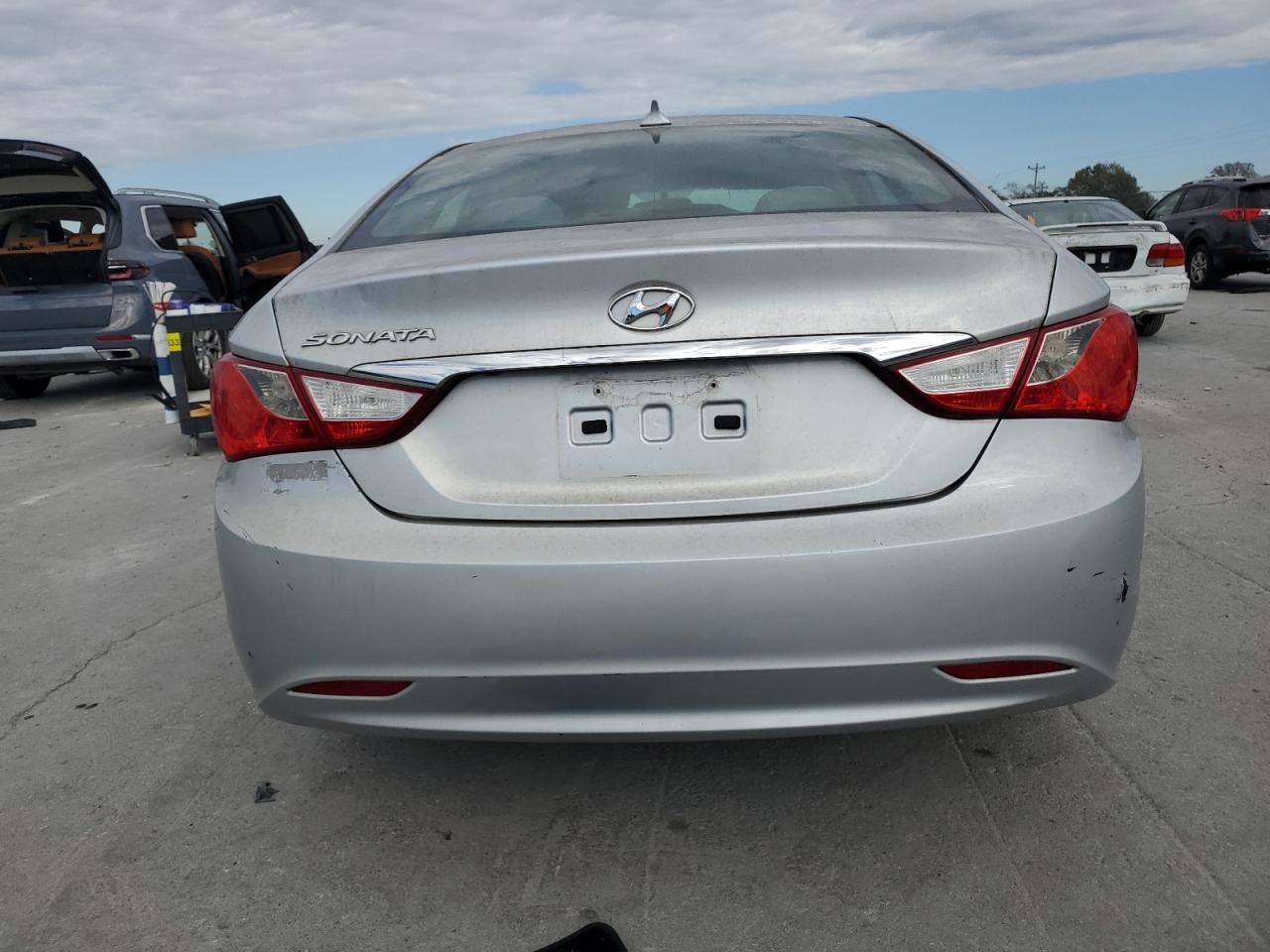 2013 HYUNDAI SONATA