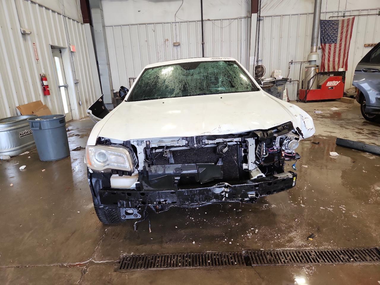 2014 CHRYSLER 300