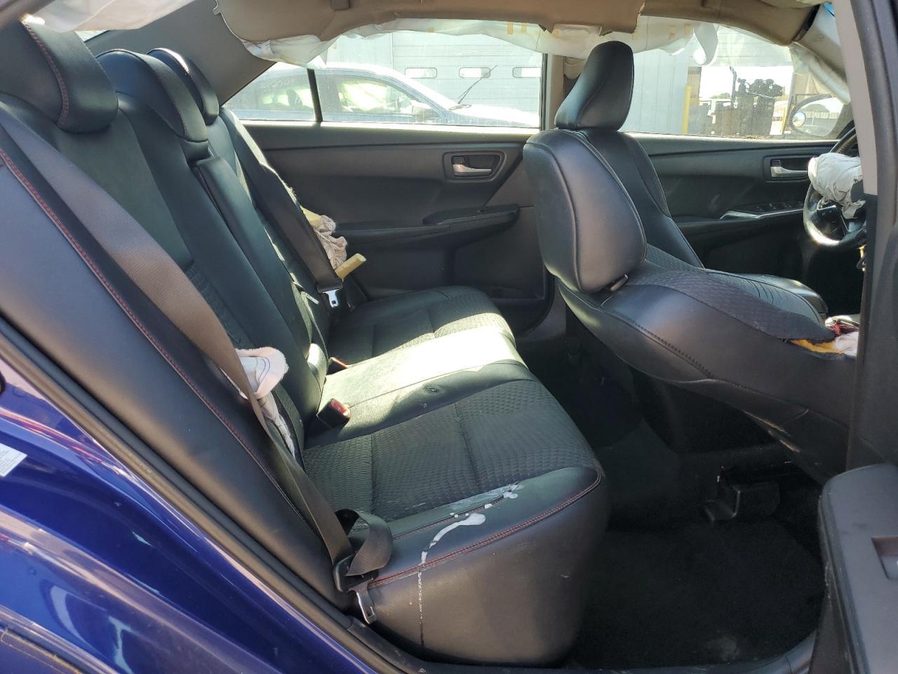 2015 TOYOTA CAMRY