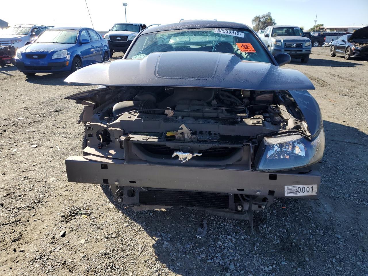 2003 FORD MUSTANG