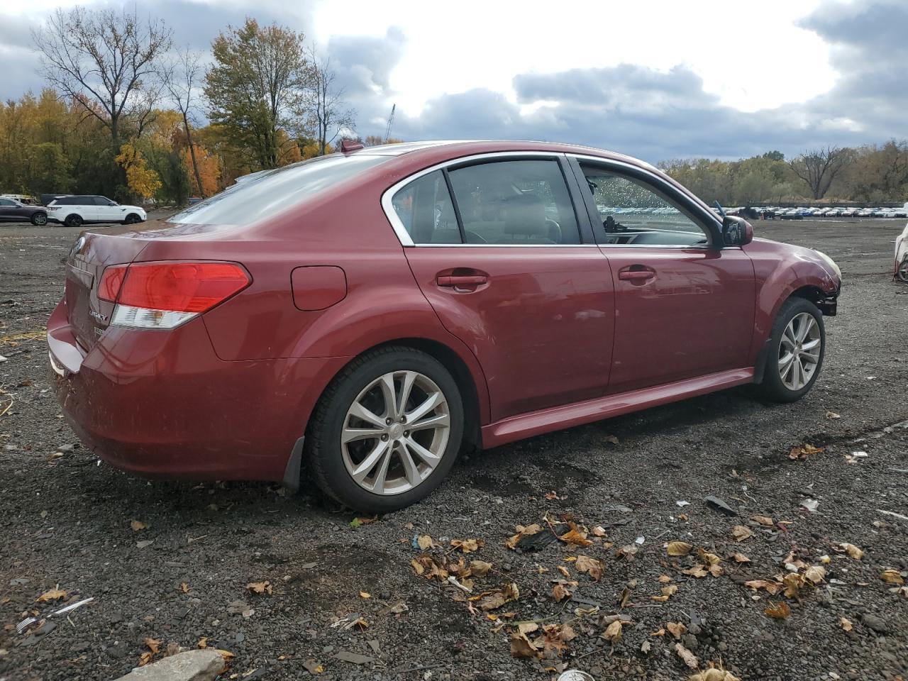 2013 SUBARU Legacy