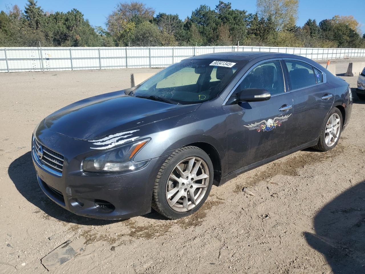 2010 NISSAN Maxima