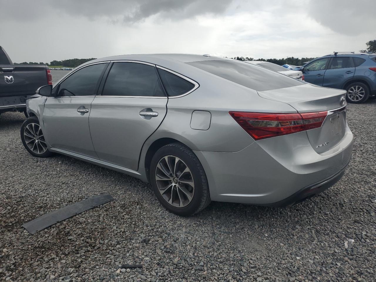 2017 TOYOTA Avalon