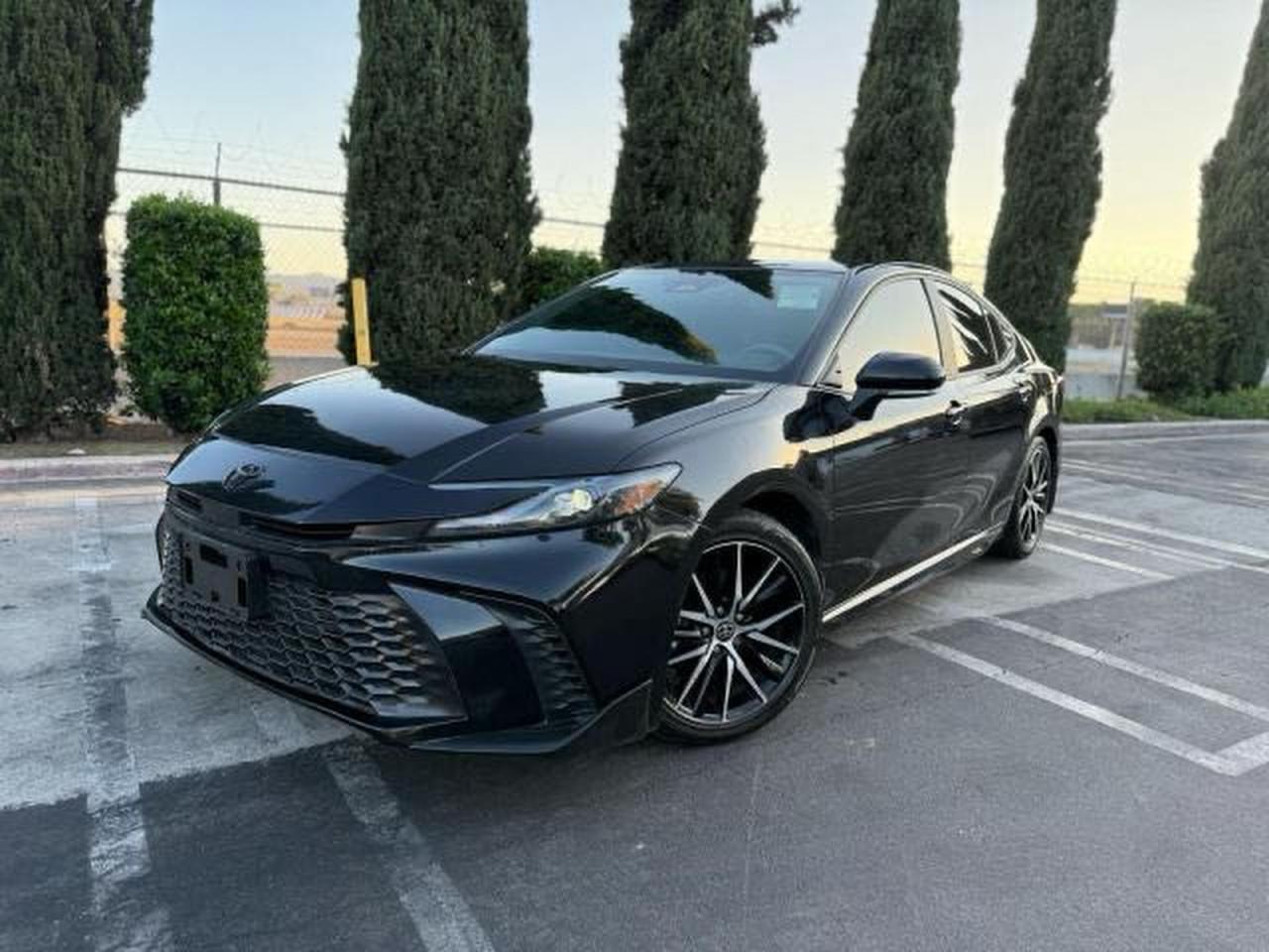 2025 TOYOTA CAMRY