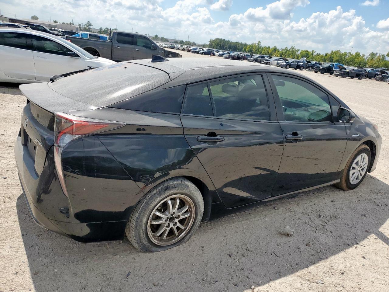 2016 TOYOTA PRIUS