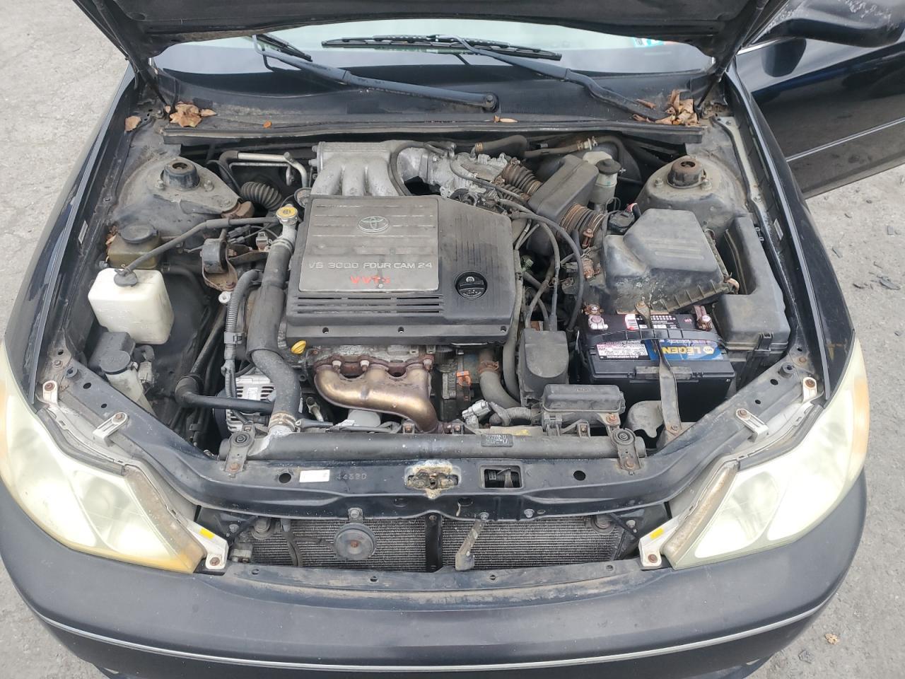 2004 TOYOTA Avalon