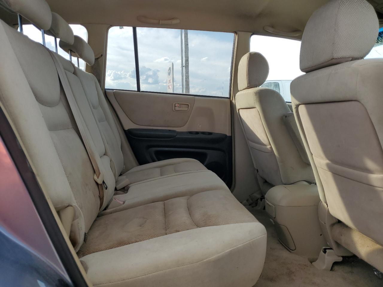 2002 TOYOTA HIGHLANDER