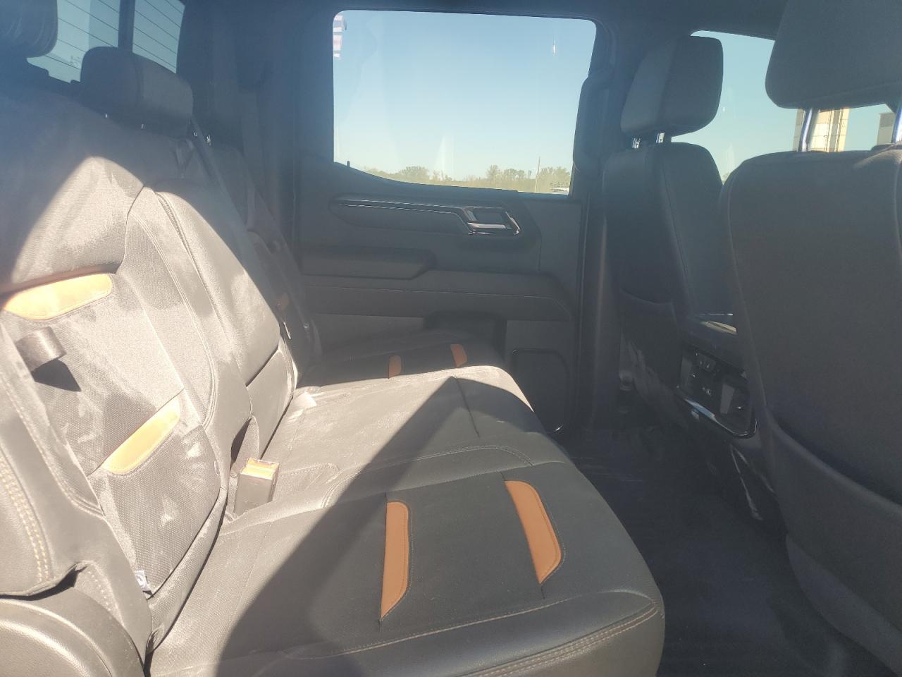 2024 GMC Sierra