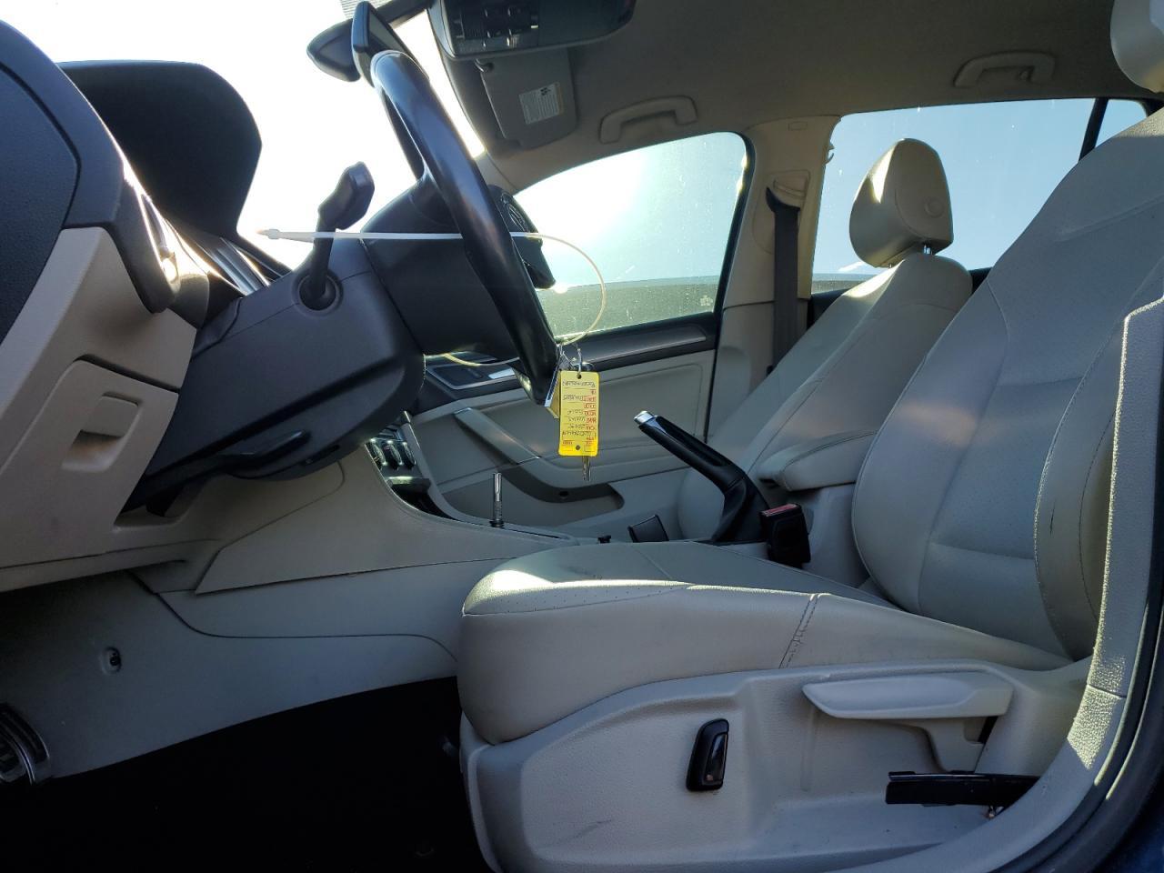 2015 VOLKSWAGEN GOLF