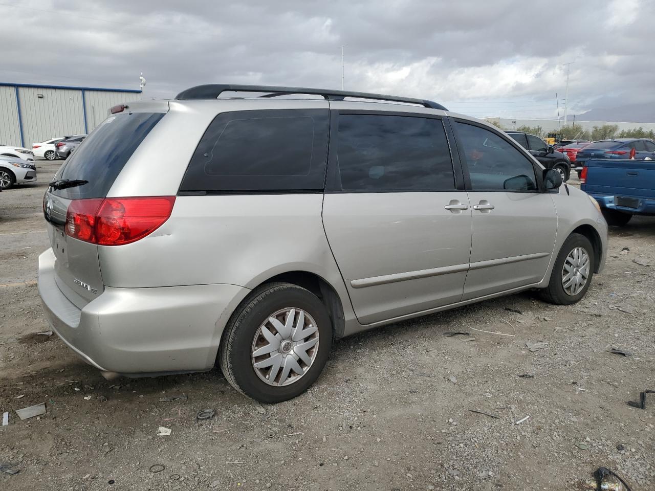 2007 TOYOTA SIENNA