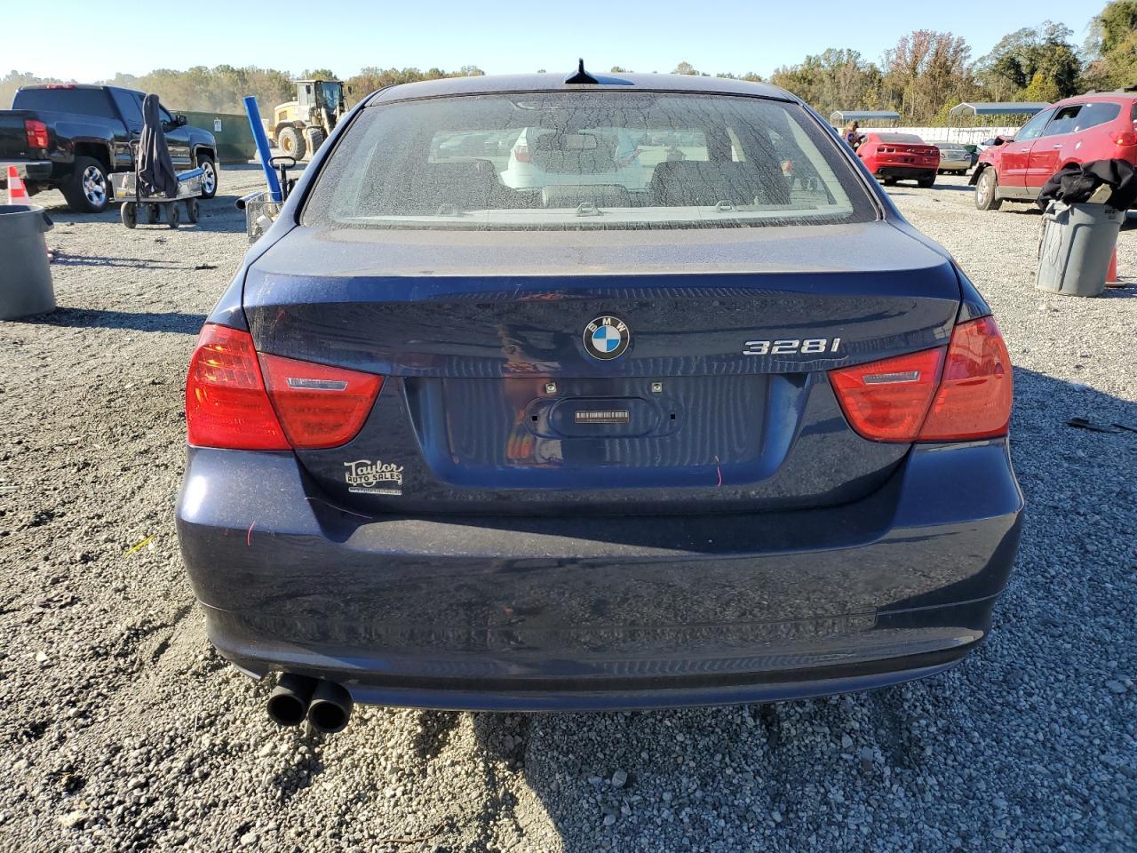 2011 BMW 3 SERIES