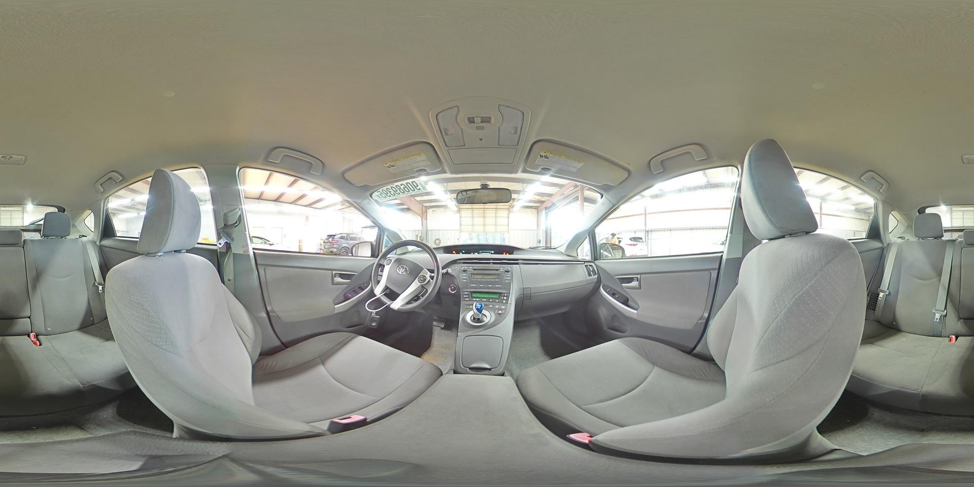 2011 TOYOTA PRIUS