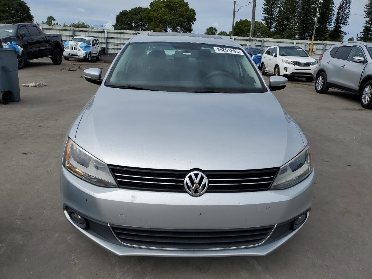 2012 VOLKSWAGEN JETTA