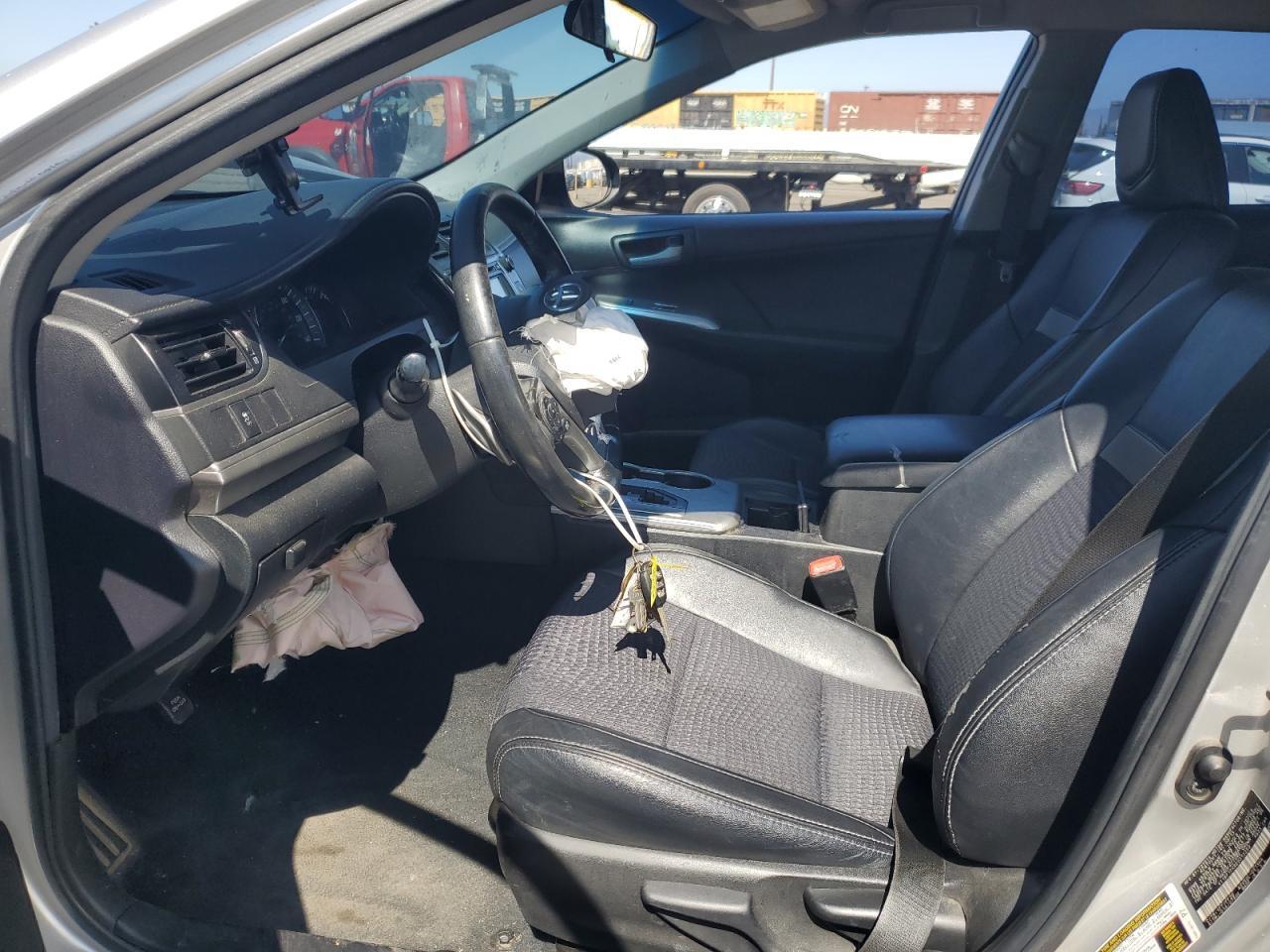 2014 TOYOTA CAMRY