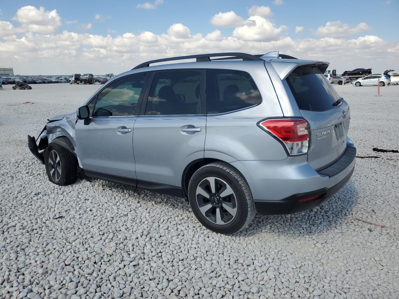 2017 SUBARU FORESTER