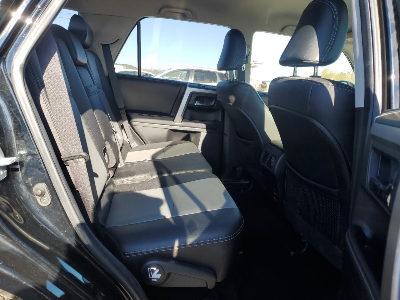 2017 TOYOTA 4Runner