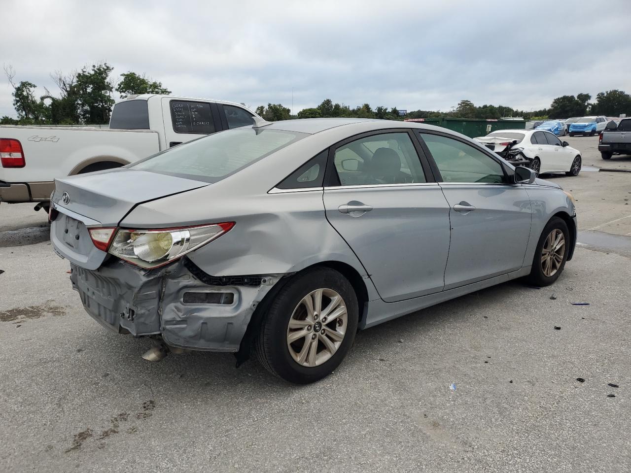 2011 HYUNDAI SONATA