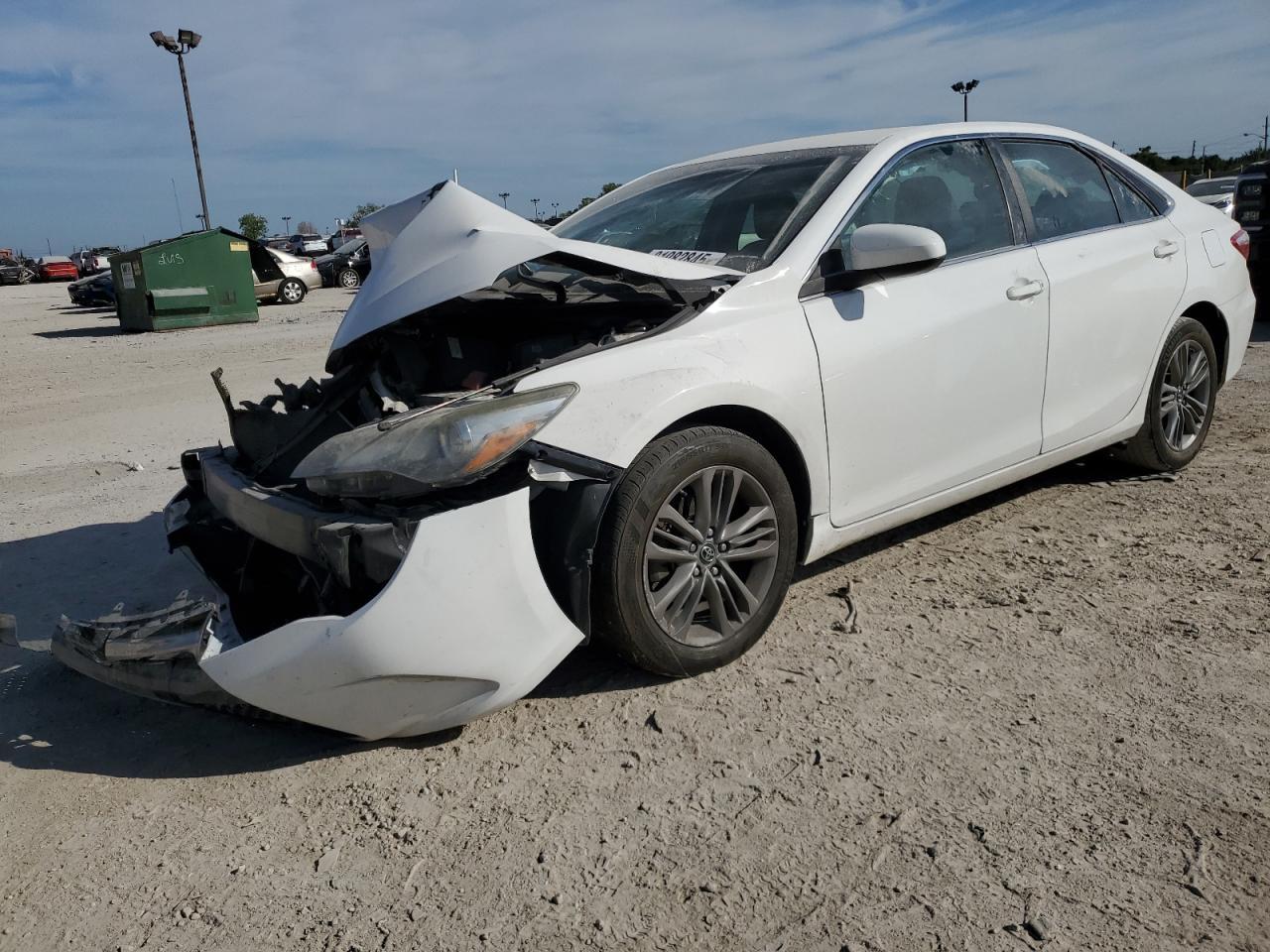 2016 TOYOTA CAMRY