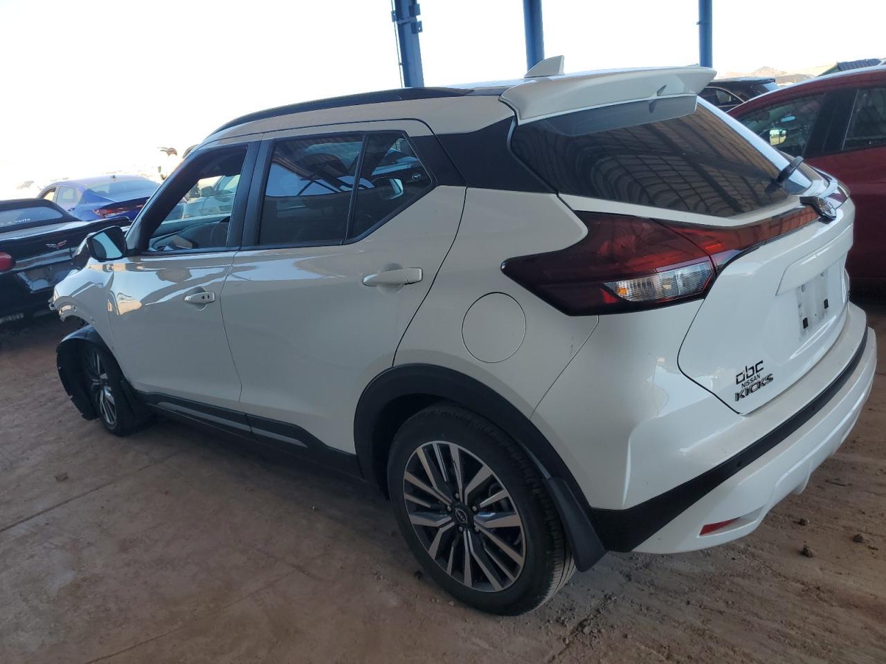 2023 NISSAN KICKS