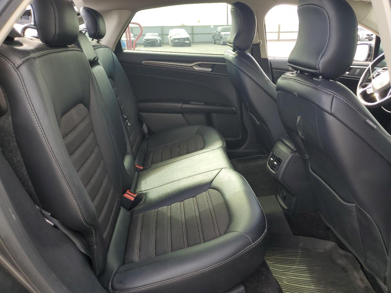 2017 FORD FUSION
