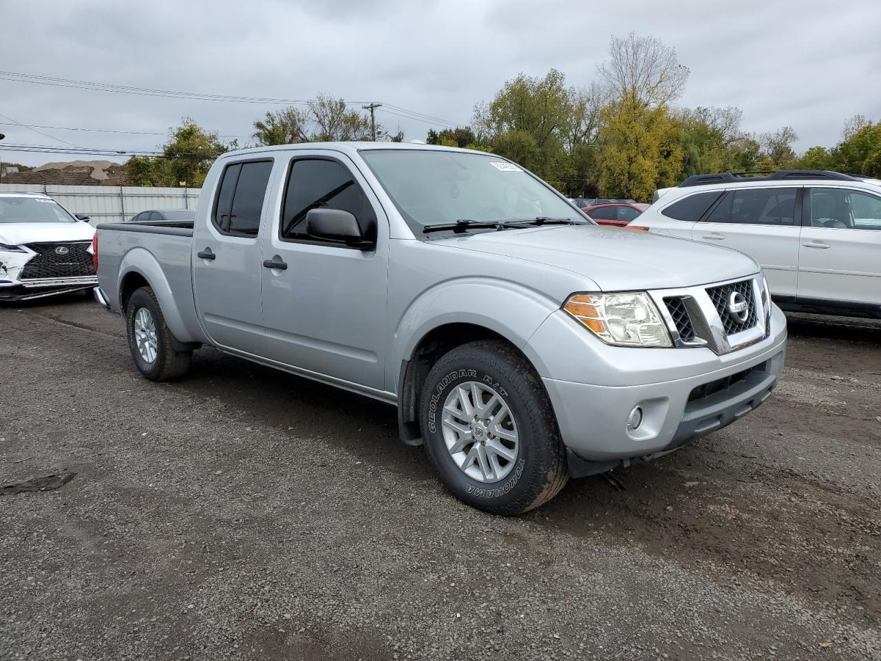 2015 NISSAN Frontier