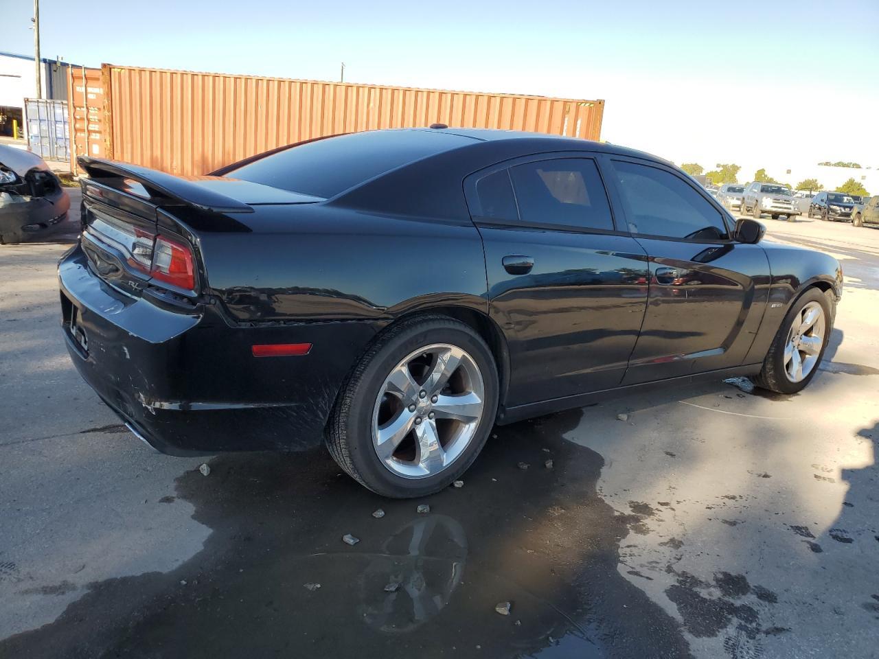 2013 DODGE CHARGER
