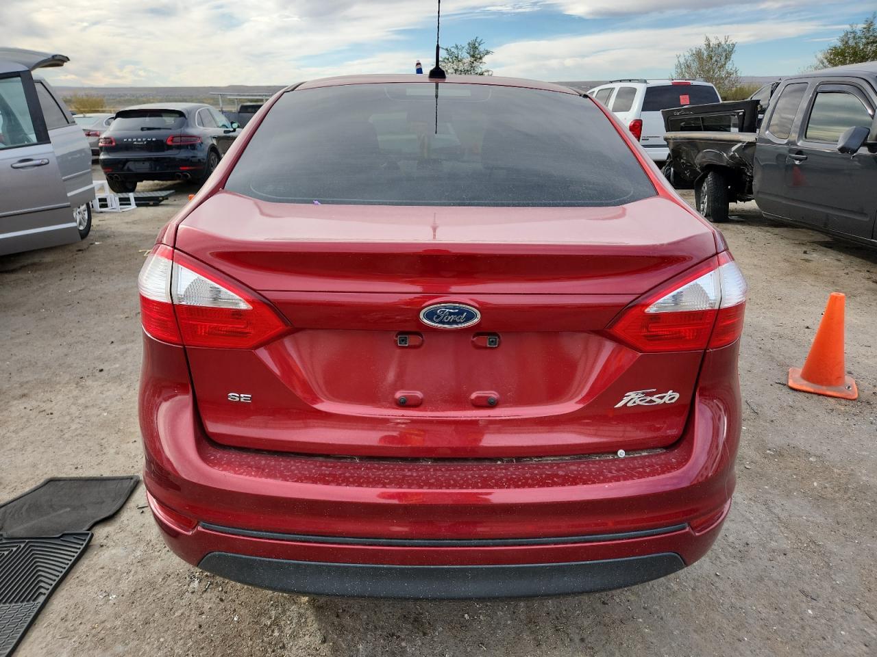 2016 FORD Fiesta
