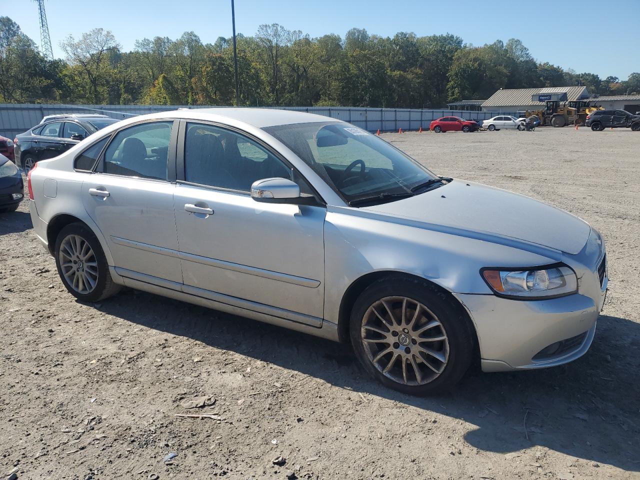 2011 VOLVO S40