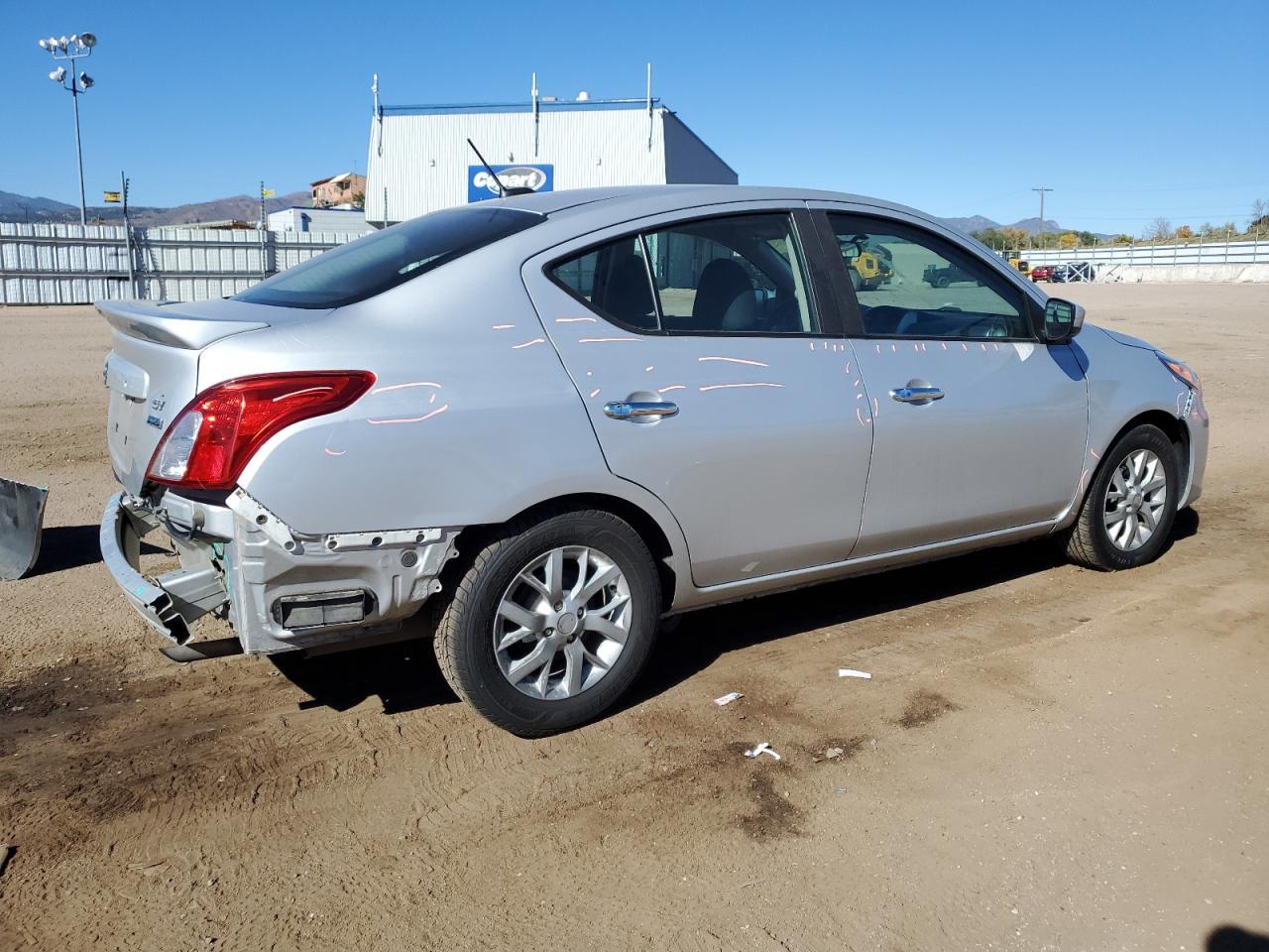 2019 NISSAN VERSA