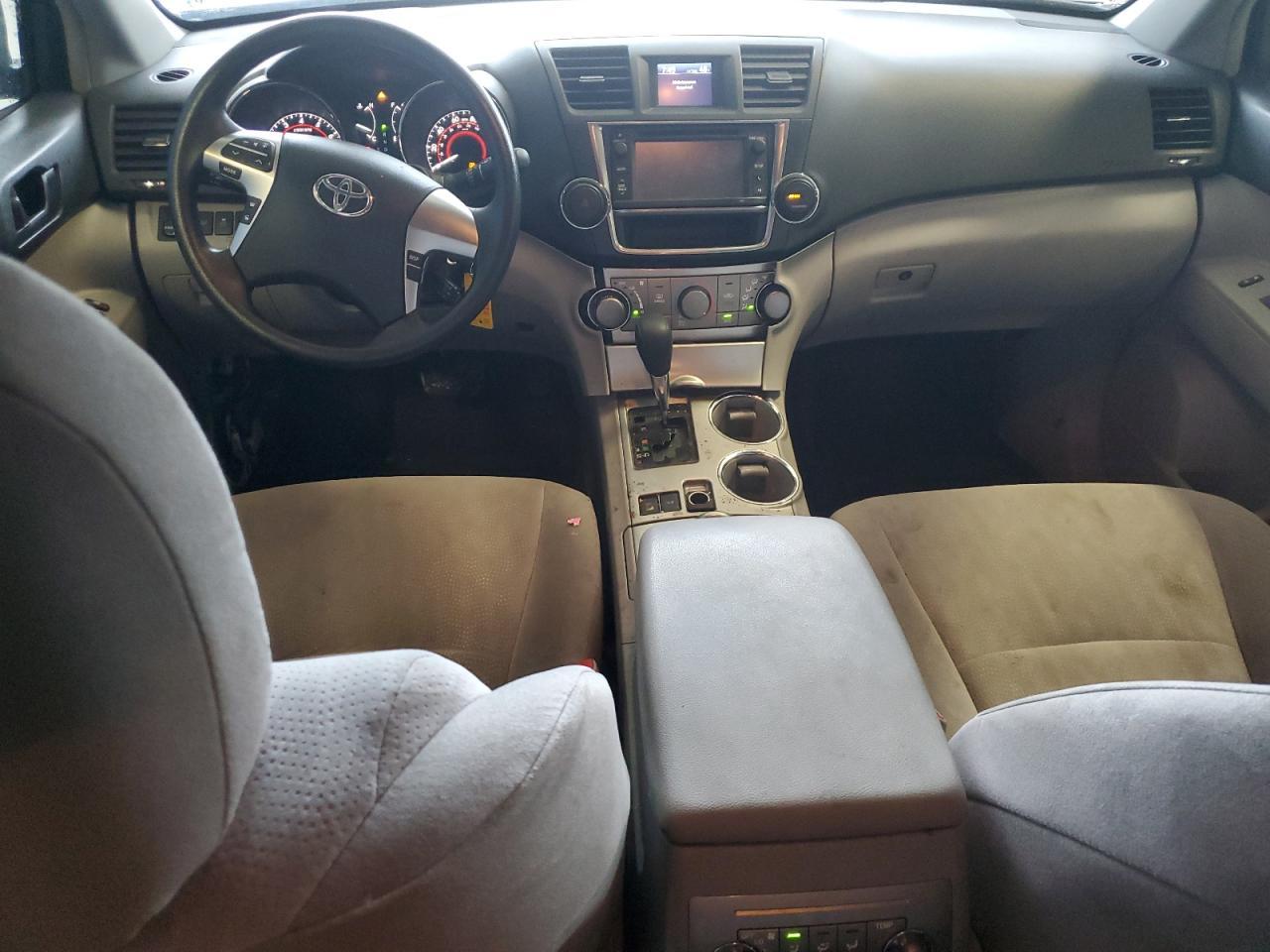 2013 TOYOTA HIGHLANDER