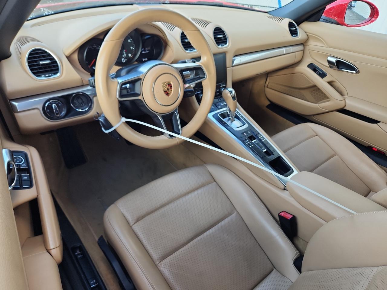 2017 PORSCHE Boxster