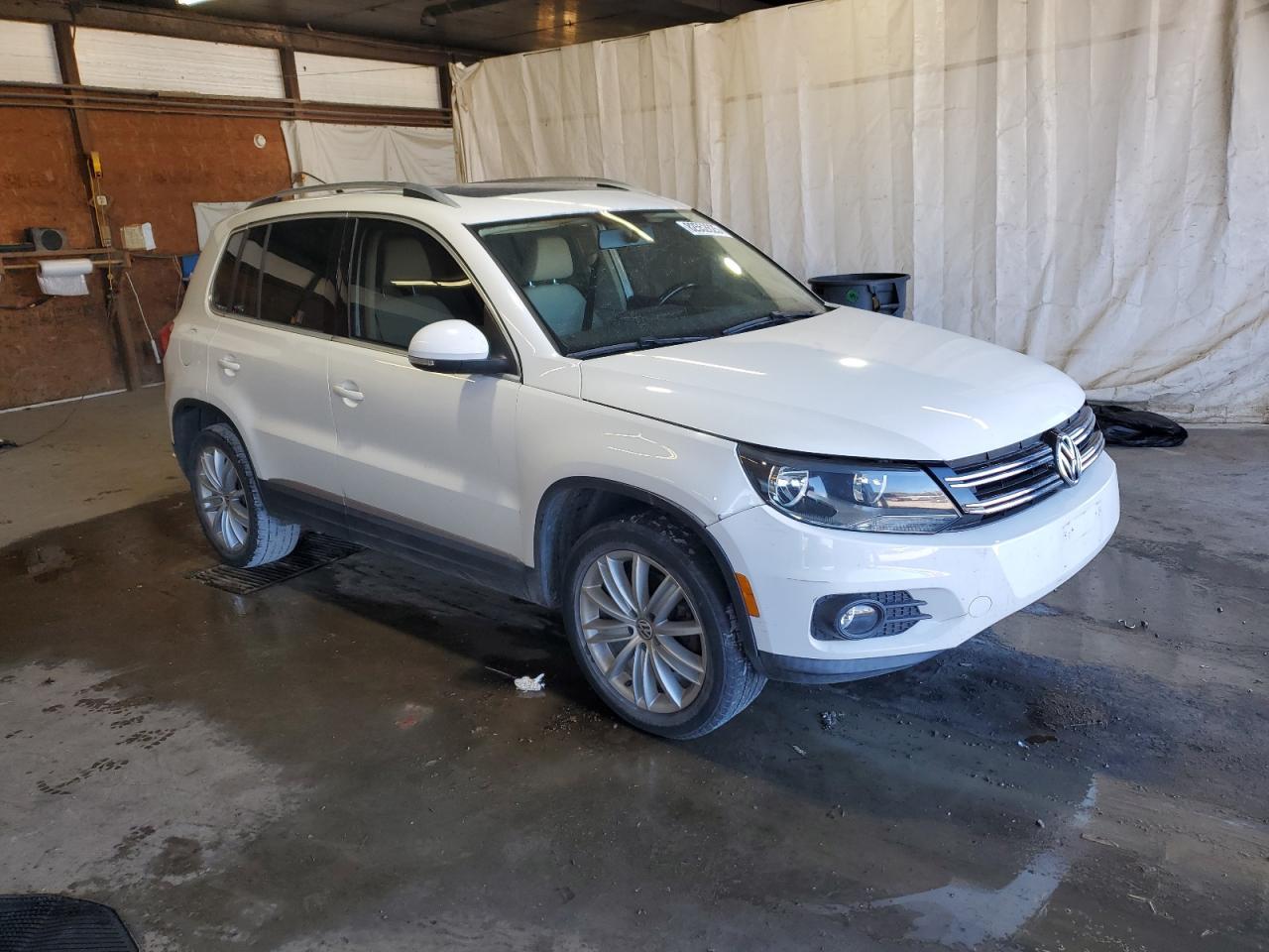2012 VOLKSWAGEN TIGUAN