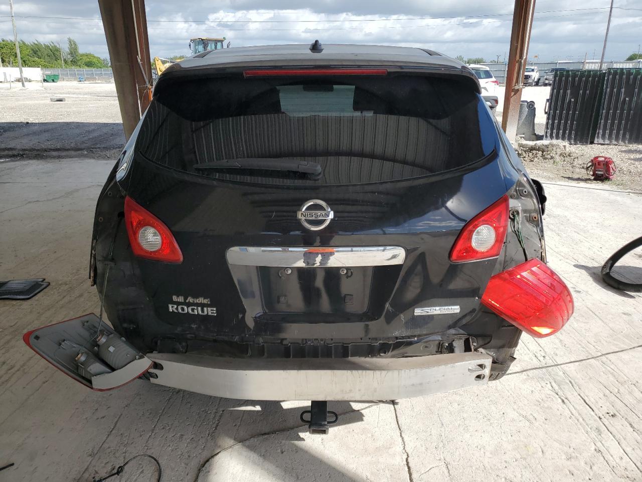 2013 NISSAN ROGUE