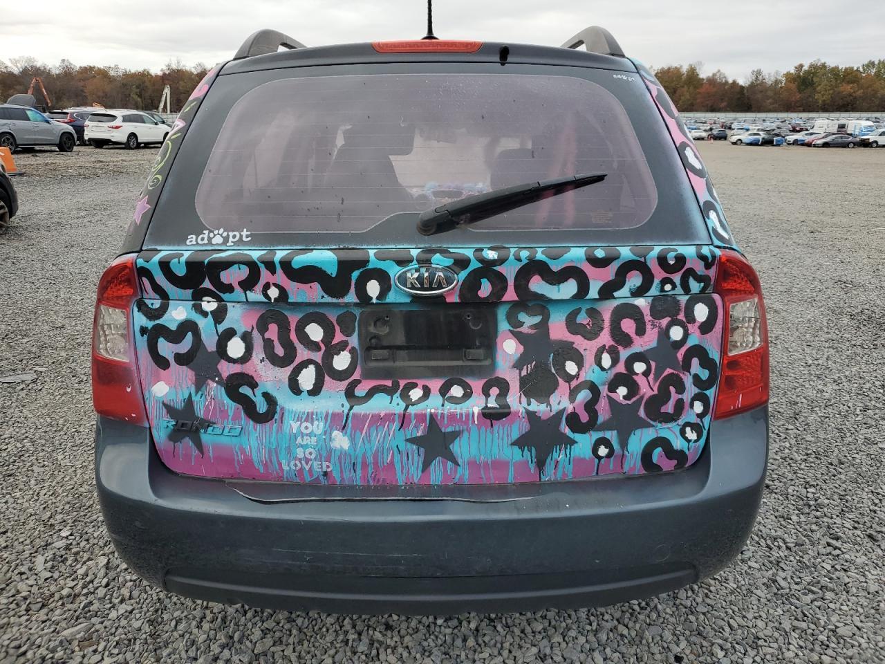 2009 KIA RONDO