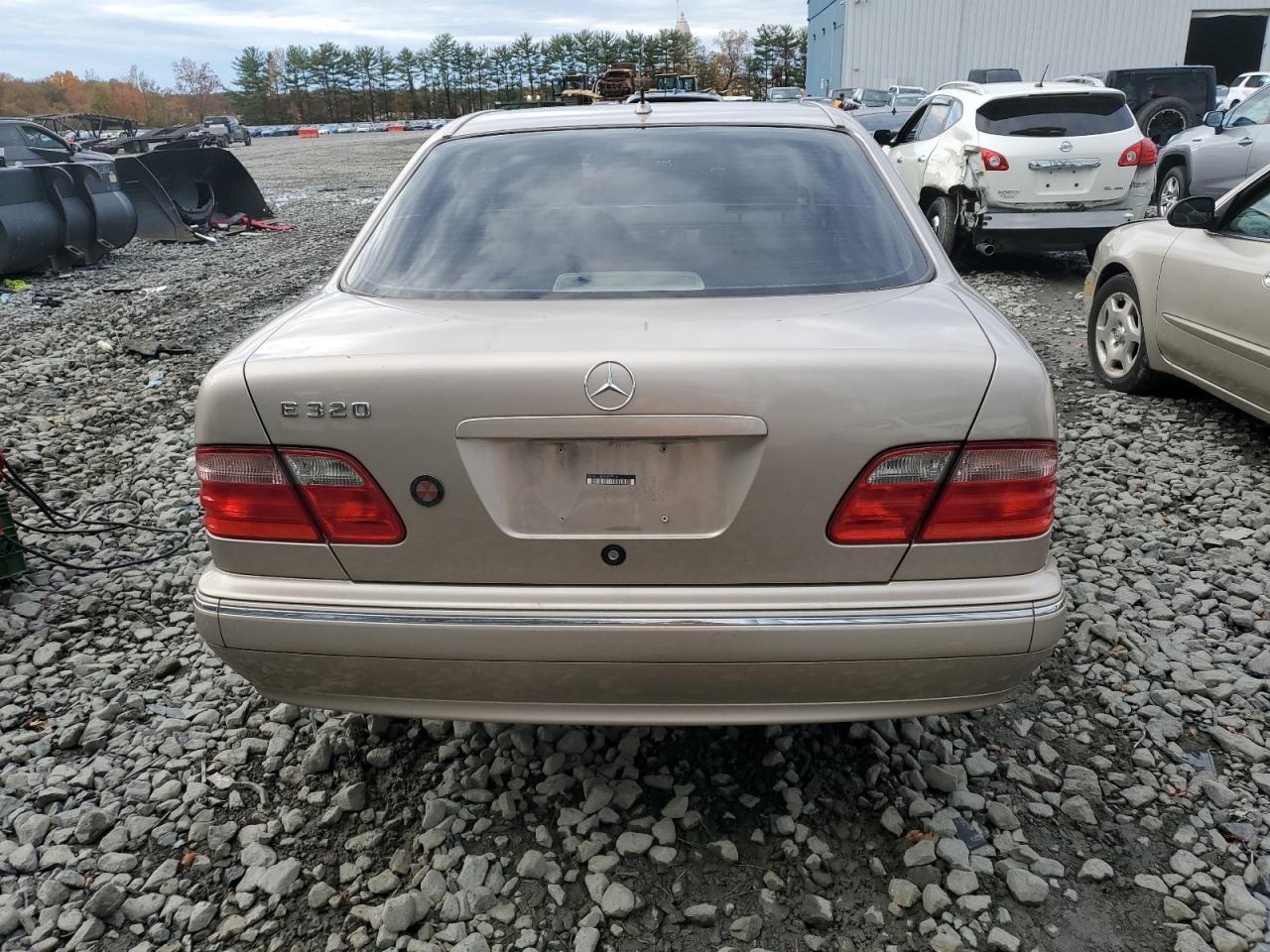 2002 MERCEDES-BENZ E-Class