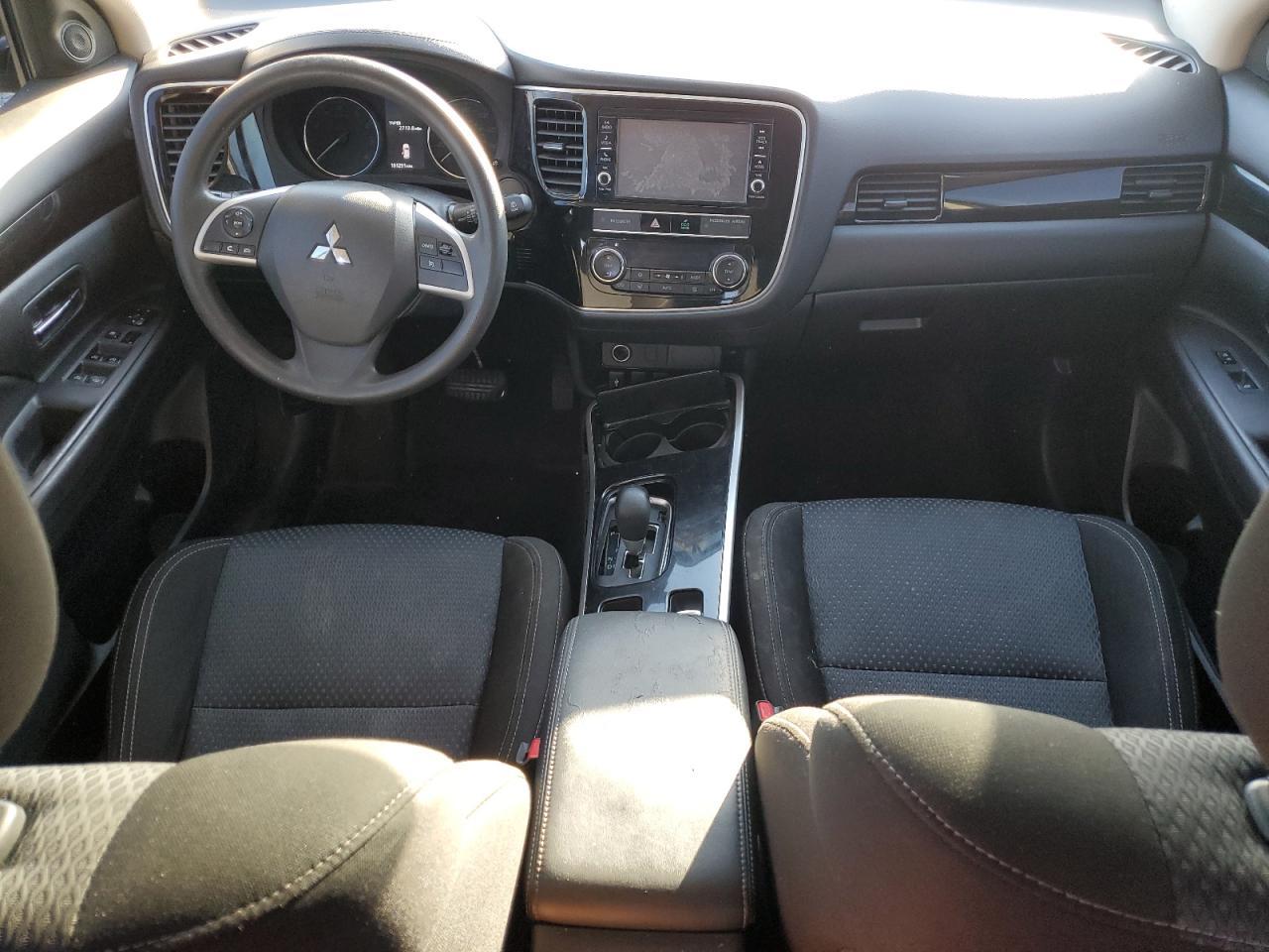 2019 MITSUBISHI outlander