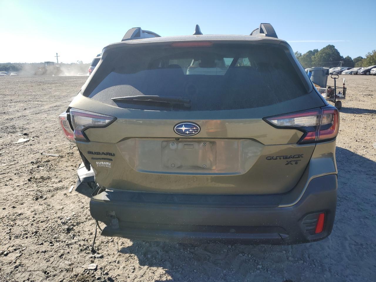 2021 SUBARU Outback