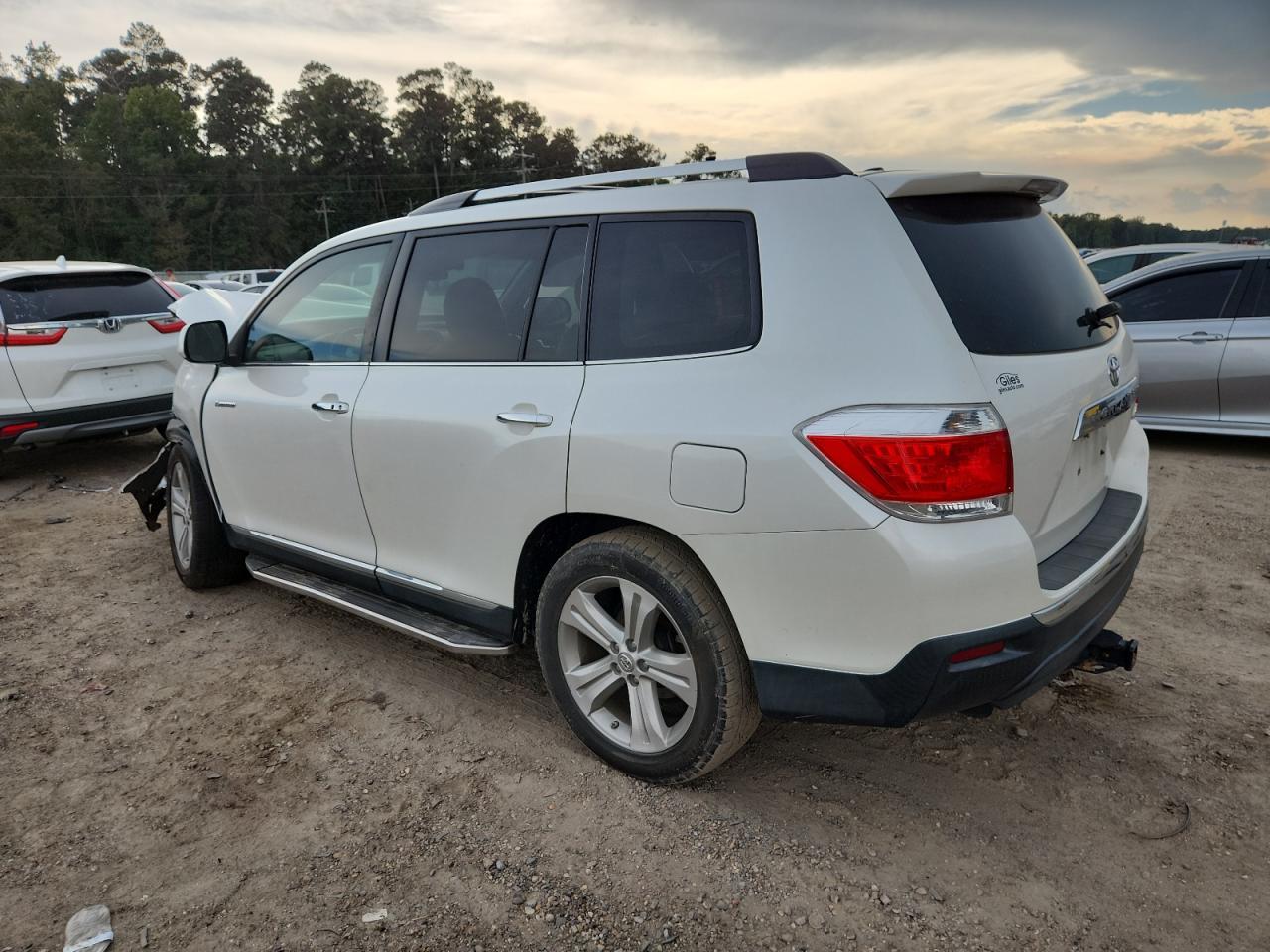 2013 TOYOTA HIGHLANDER