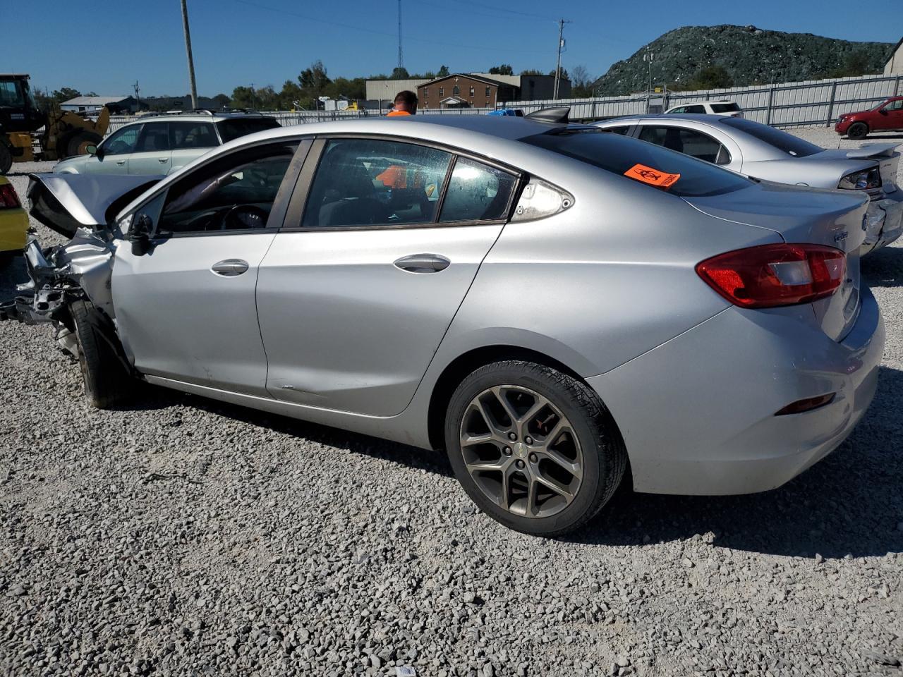 2017 CHEVROLET CRUZE