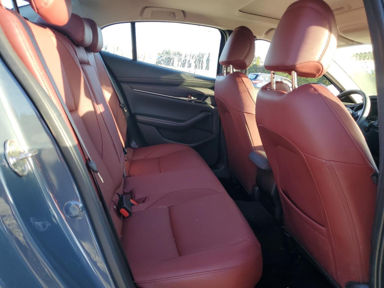 2025 MAZDA 3