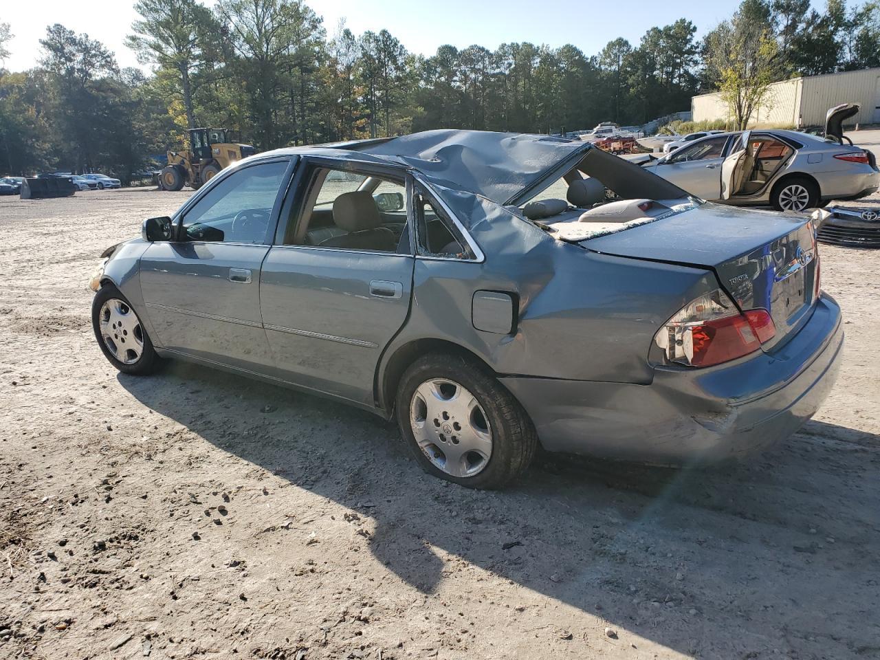 2004 TOYOTA Avalon