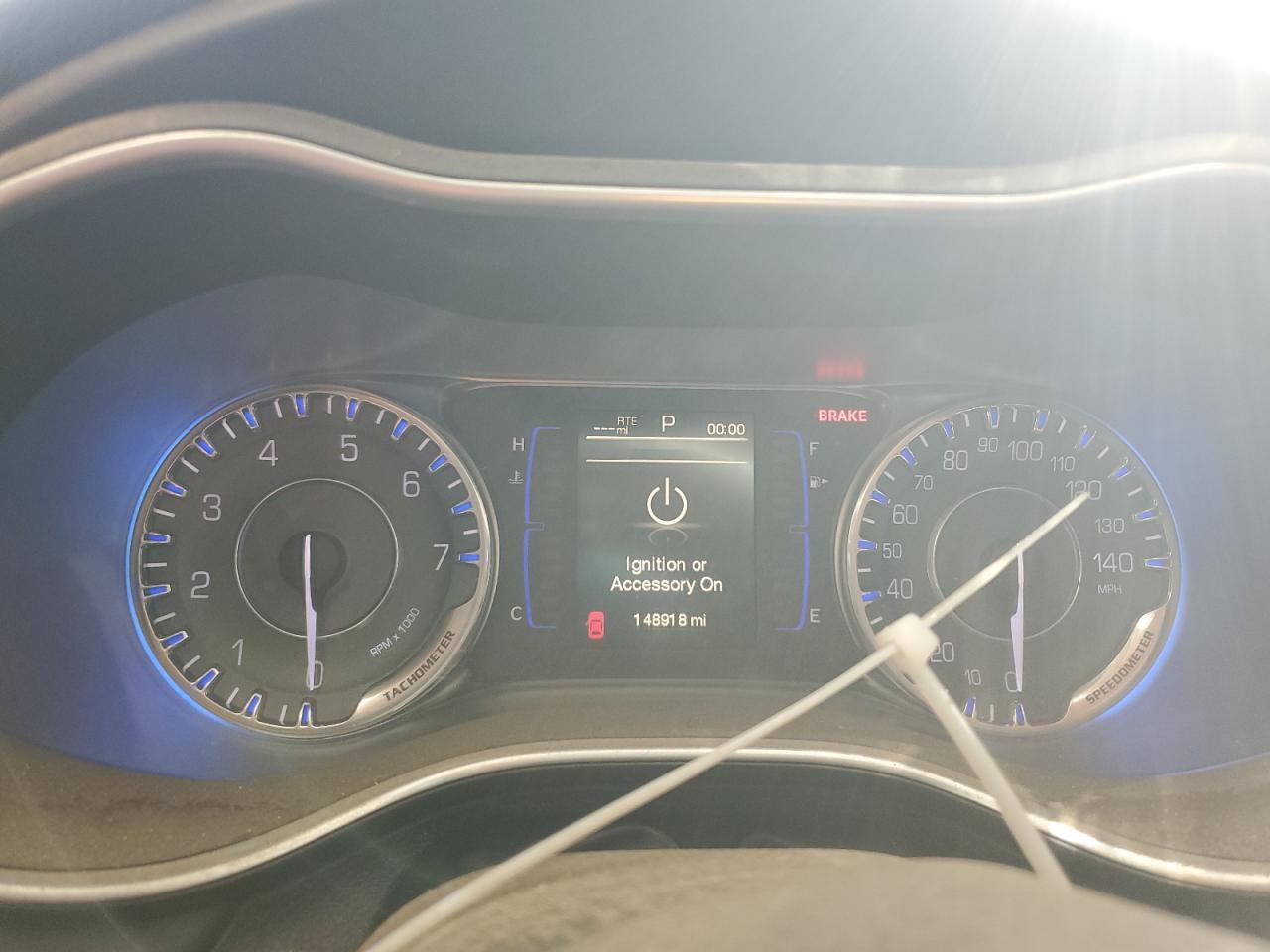 2015 CHRYSLER 200
