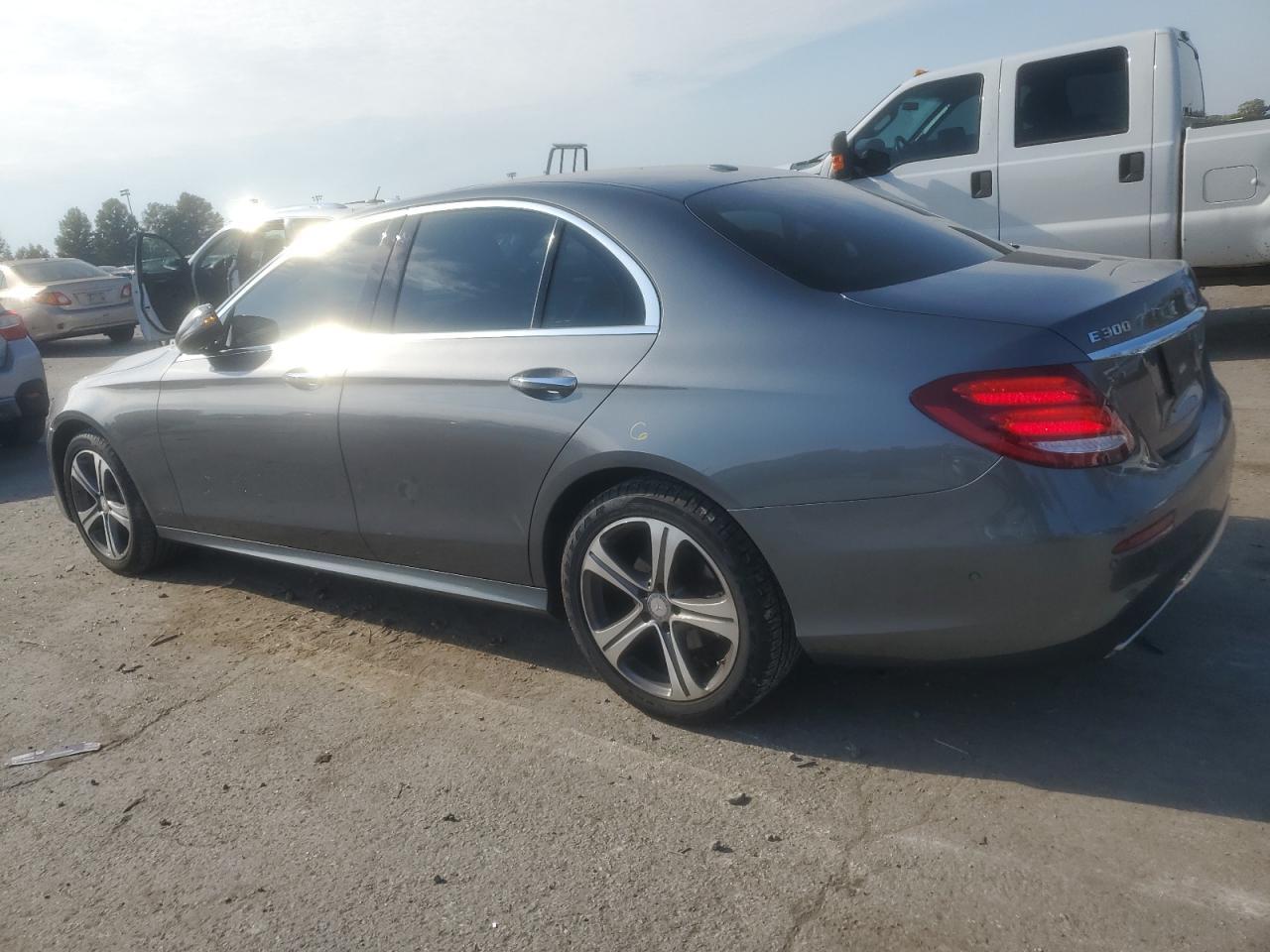 2017 MERCEDES-BENZ E-Class